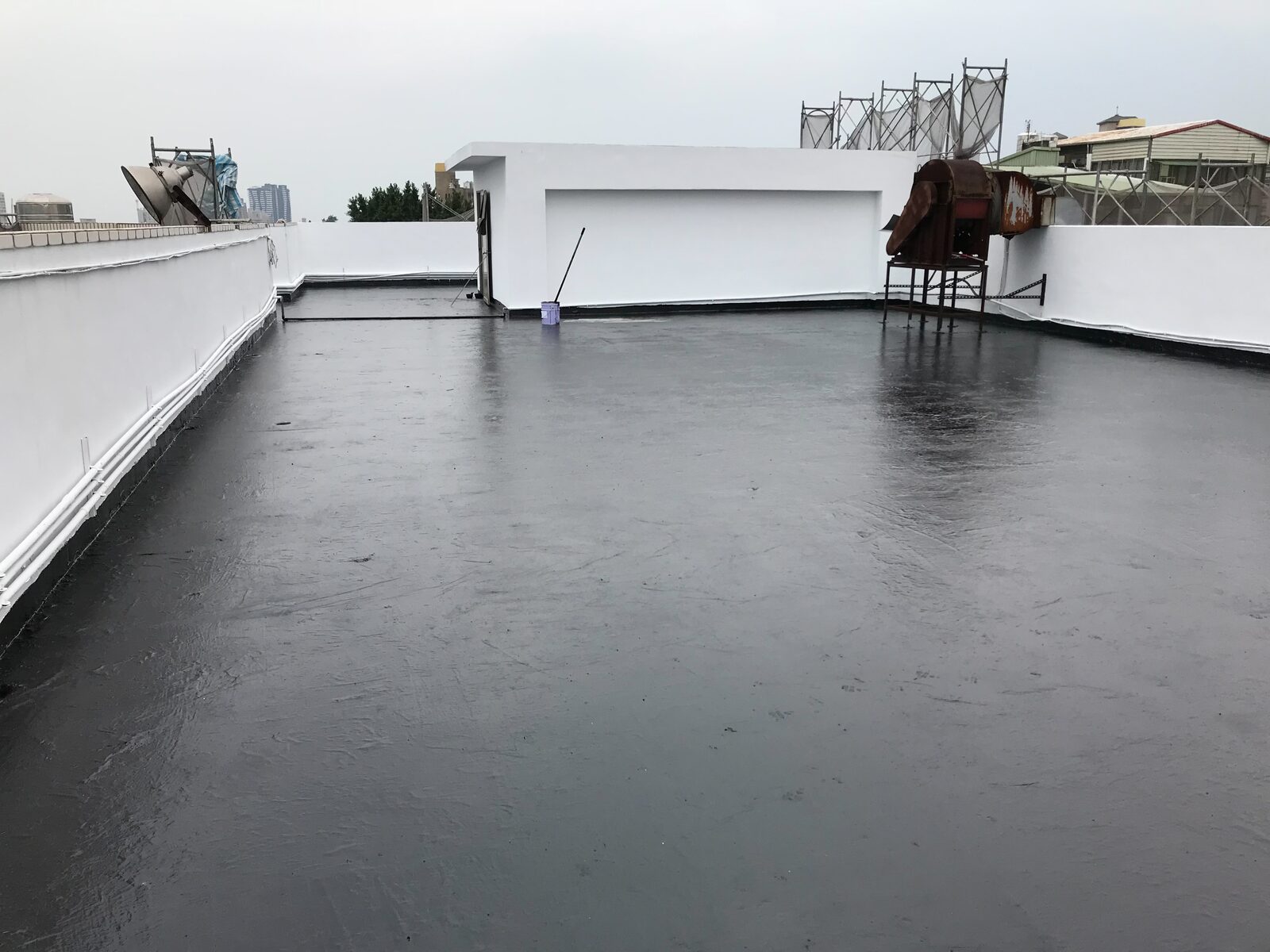 屋頂 PU 防水層完工實景